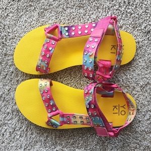 ~Yoki Pia~ NWOT 04 Studded Sandals